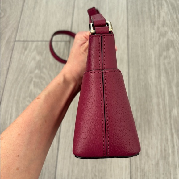 Kate Spade shoulder bag in burgundy wine. EUC. - Picture 5 of 12